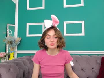 girl adelewilson__ capture image #1226068