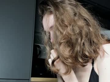 girl mxxnsxsul capture image #2463774