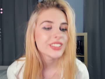 girl slow_kiss capture image #6227697