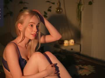 girl mother__of__dragons capture image #5564343