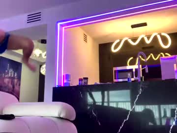 man wentbrokeonstrippers capture image #6241519