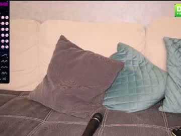 girl fallen_angel_18 capture image #1448711