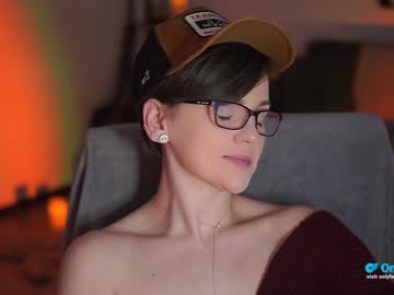 girl tiffanyriox capture image #6063411