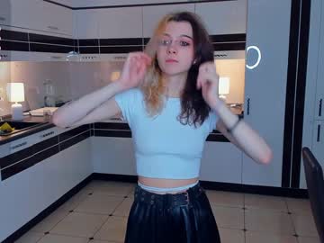 girl deliaderrick capture image #5982370