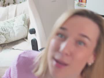 girl emily_fox_official capture image #6908520