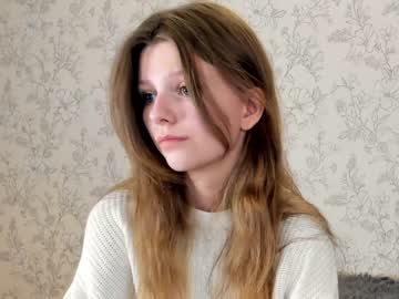 girl alainaestrada capture image #5476947