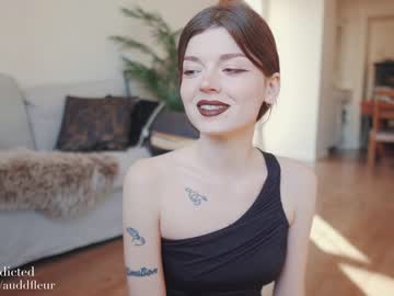 girl auddicted capture image #3040225