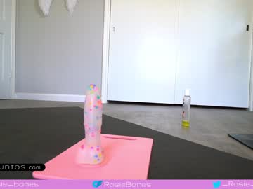 girl rosiebones capture image #3854088
