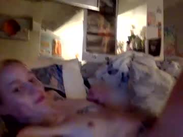 couple chloekissesss capture image #852865