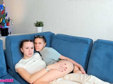 couple barbarajennifers capture image #3416240