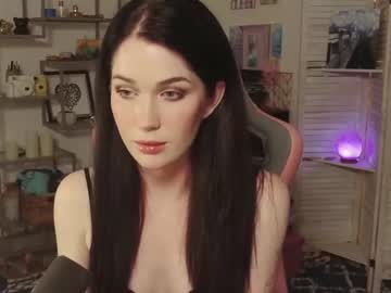 girl evelynclaire capture image #6042053