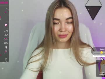 girl yourvirusqueen_ capture image #2144145