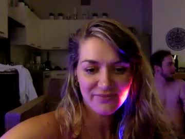 couple rez256 capture image #2152476