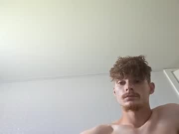 man hungstraightbull capture image #4895078