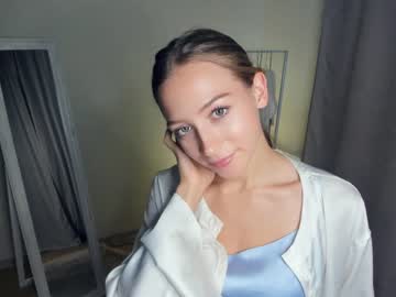girl wave_of_happy_ capture image #5613164