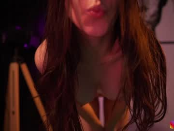 girl lucie_beltran capture image #4679270