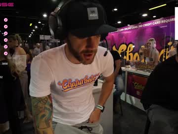 man bradbronton capture image #1667831