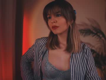 girl alterali capture image #1862178