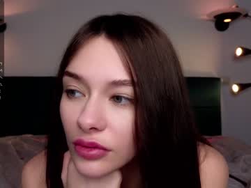 girl predatory_eyes capture image #6512974