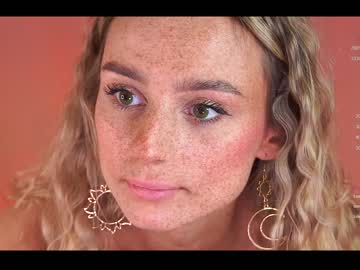 girl artease capture image #6002094