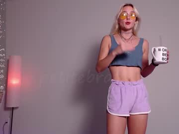 girl petitebrat capture image #5508768