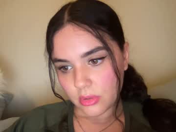 girl gia_is_horny capture image #4972120