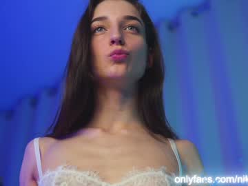 girl angels_kiss capture image #1223359