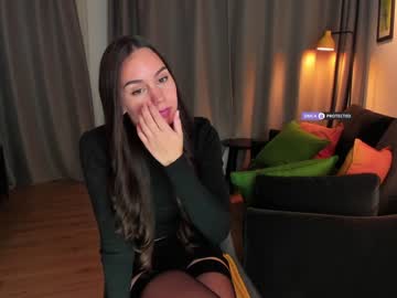 girl intrigueeme capture image #6198081