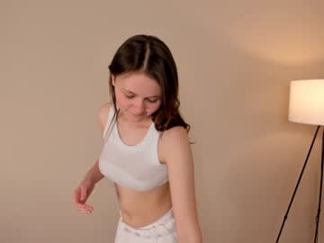 girl winniewest_ capture image #4223158