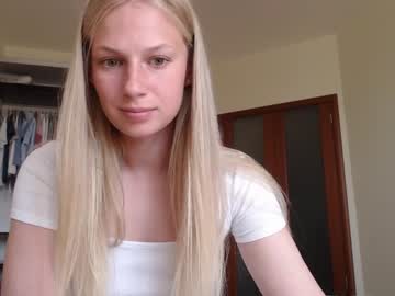 girl magic_couple13 capture image #2232365