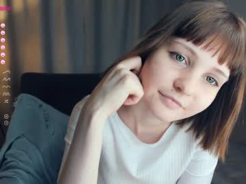 girl lovingwarm capture image #2612659