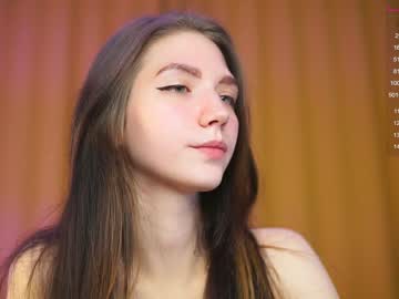 girl angels_kiss capture image #2598752
