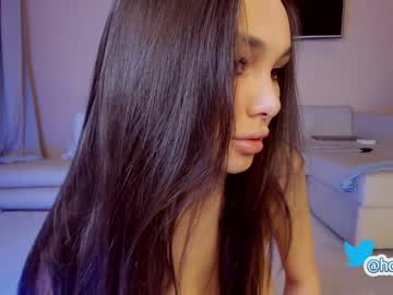 girl hollyextra capture image #3446304