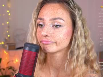girl artease capture image #6302393