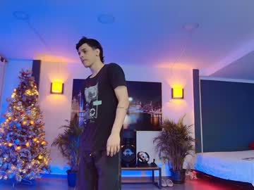 man badguyss_bisex capture image #5887141