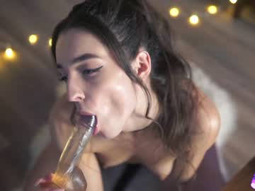 girl angels_kiss capture image #3326423