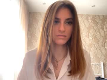 girl odelinabain capture image #7041304