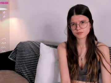 girl hellogentlemana capture image #6337653