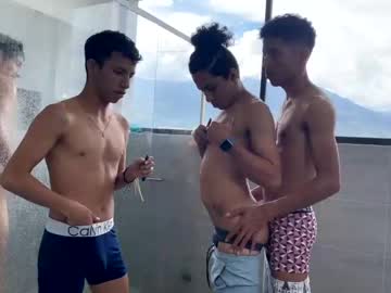 man hot_trip capture image #2018858