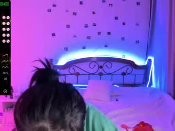 girl aisneon capture image #1240760