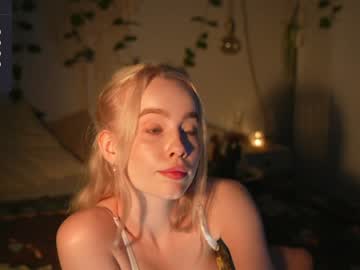 girl mother__of__dragons capture image #5557867