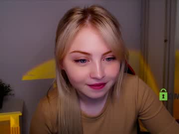 girl shy_blondiee capture image #3732952