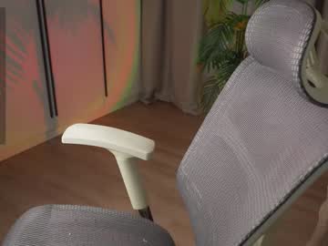 girl sonyaericsson capture image #6805940