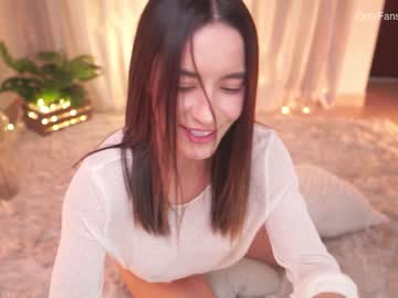 girl emyii capture image #4434738