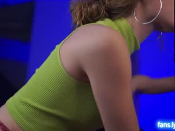 girl plump_bums capture image #5518434