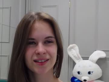 girl olivia_nikolson capture image #1617314