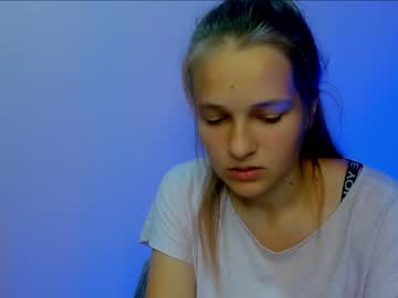 girl dina__di capture image #2555683