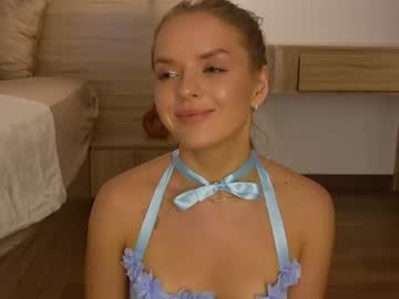 Cam for lunaaaura