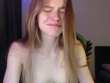 girl ecsodia capture image #2581446