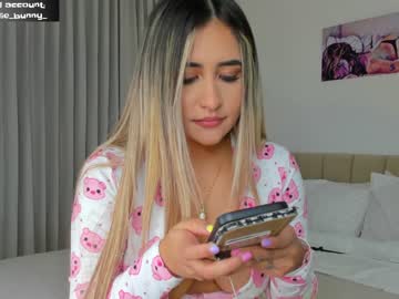 girl amelie_bunny_real capture image #4535393